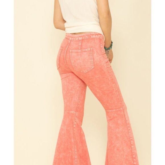 NWT Free People Just Float On Flare Jeans in Pink - Picture 4 of 6